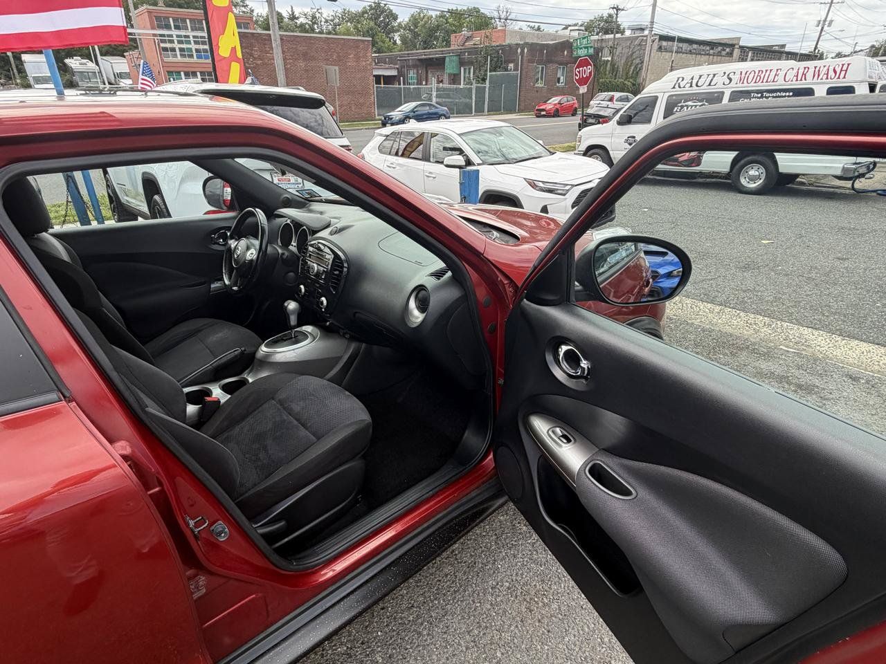 Used 2013 Nissan Juke AWD image 16