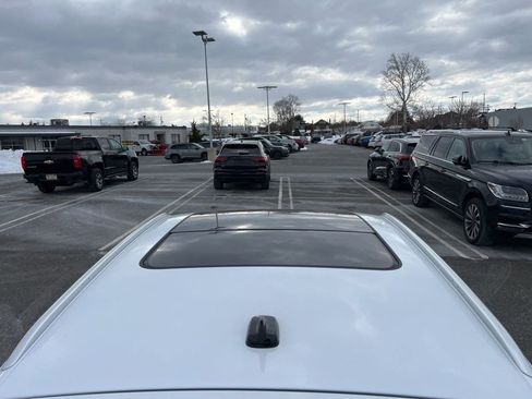 Certified 2025 Audi Q3 2.0T Premium Plus w/ Premium Plus Package image 7