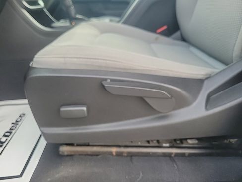 Used 2020 Chevrolet Colorado W/T w/ WT Convenience Package image 19