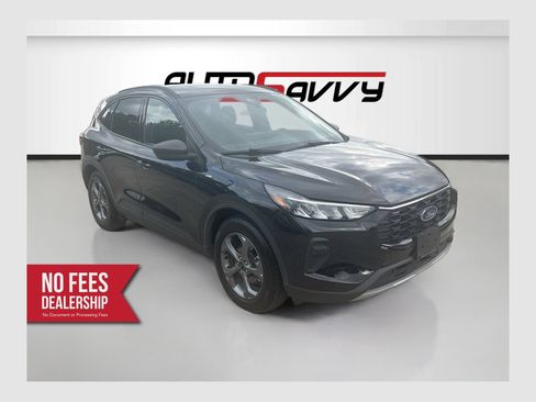 Used 2025 Ford Escape ST-Line w/ Tech Pack #1 FWD image 1