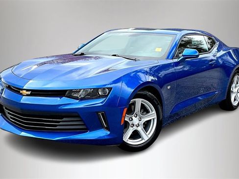 Certified 2016 Chevrolet Camaro LT image 3