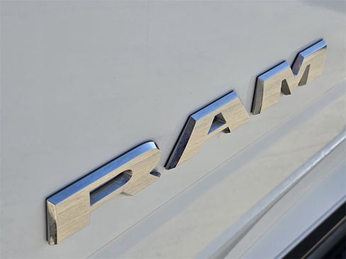 Used 2024 RAM 2500 Big Horn image 7