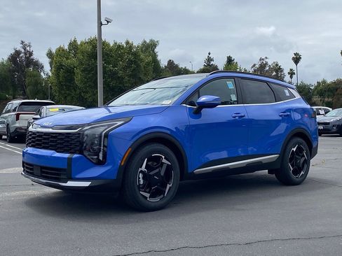 New 2026 Kia Sportage EX FWD image 7