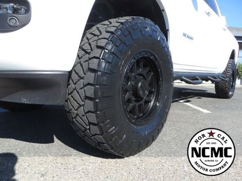 Used 2026 RAM 2500 Laramie AWD/4WD image 10