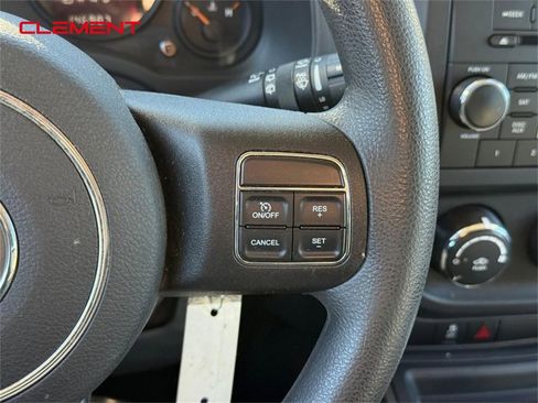 Used 2016 Jeep Patriot Sport image 22