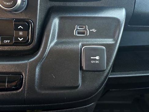 Used 2024 RAM ProMaster 2500 image 14