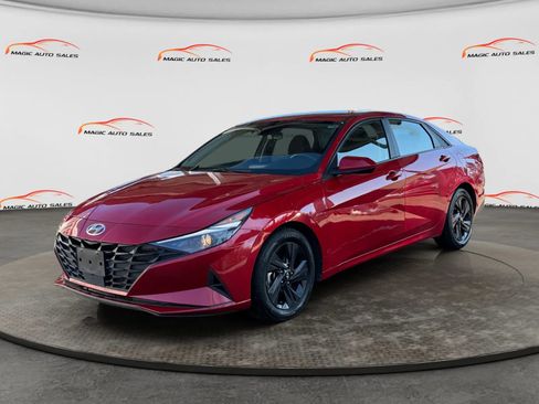 Used 2021 Hyundai Elantra SEL w/ Convenience Package image 1