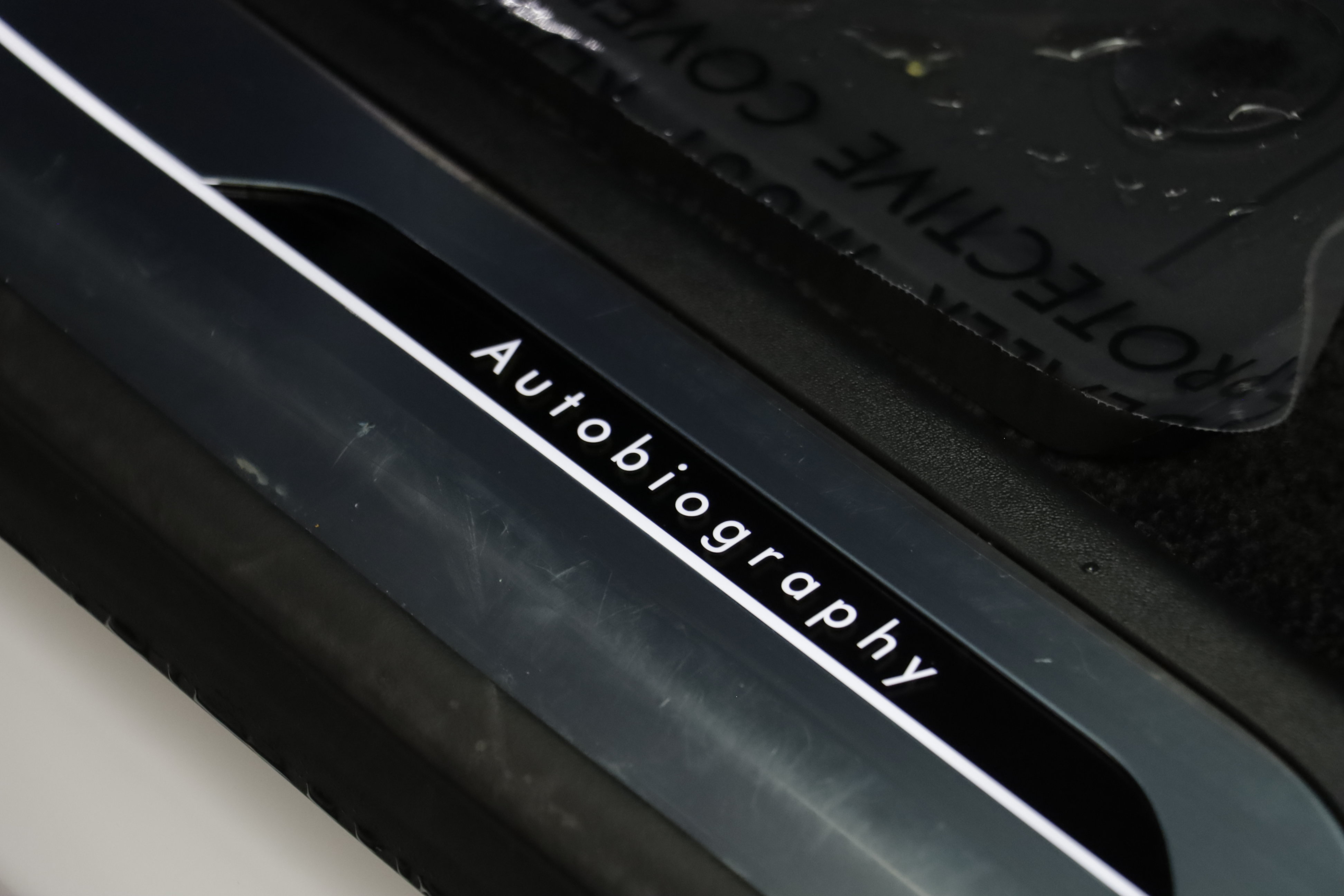 New 2027 Land Rover Range Rover Long Wheelbase Autobiography AWD/4WD image 8