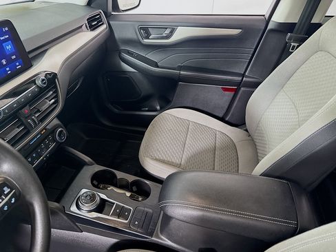 Used 2022 Ford Escape SE AWD/4WD image 23
