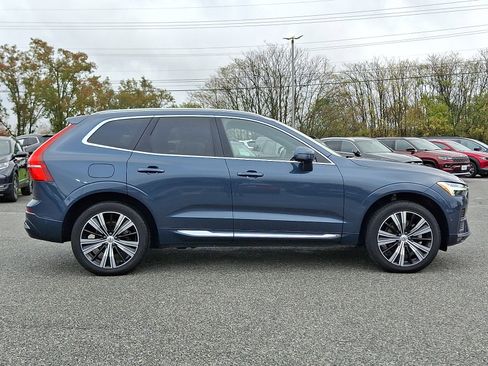 Used 2023 Volvo XC60 B5 Ultimate w/ Climate Package image 7