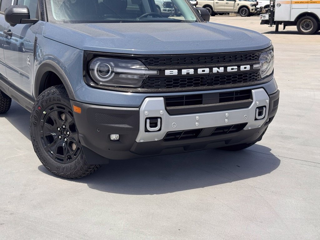New 2026 Ford Bronco Sport Outer Banks w/ Sasquatch Outer Banks Package AWD/4WD image 3
