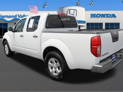 Used 2009 Nissan Frontier SE w/ SE Value Truck Pkg RWD image 4