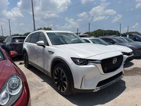 Used 2024 MAZDA CX-90 Plug-In Hybrid w/ Premium Pkg AWD/4WD image 3