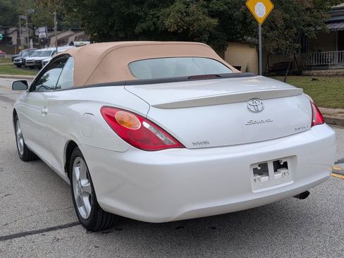 Used 2006 Toyota Solara SLE image 10