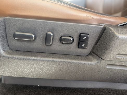 Used 2014 Ford F150 Platinum image 33