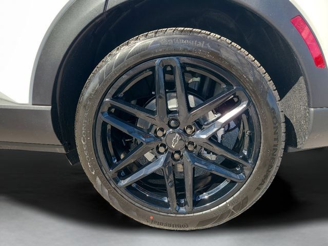 New 2026 Chevrolet Equinox EV LT w/ LPO, Blackout Package FWD image 12