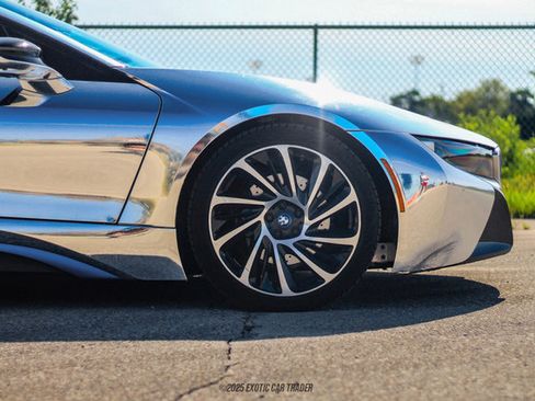 Used 2016 BMW i8 image 11