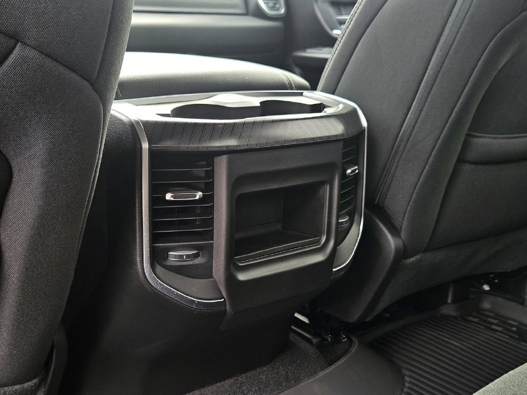 Used 2026 RAM 1500 4x4 Crew Cab image 37