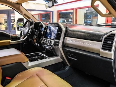 Used 2022 Ford F250 Lariat w/ Lariat Value Package image 13