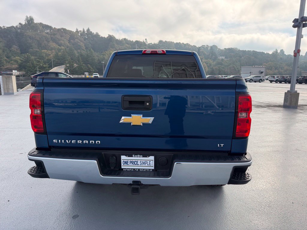 Used 2017 Chevrolet Silverado 1500 LT w/ All Star Edition AWD/4WD image 4