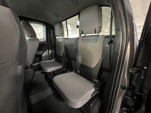 Certified 2022 Toyota Tacoma SR5 image 15