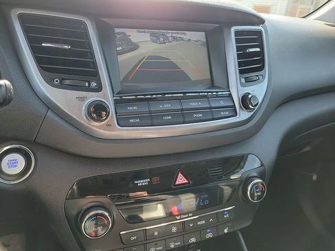 Used 2018 Hyundai Tucson Value w/ Cargo Package image 16