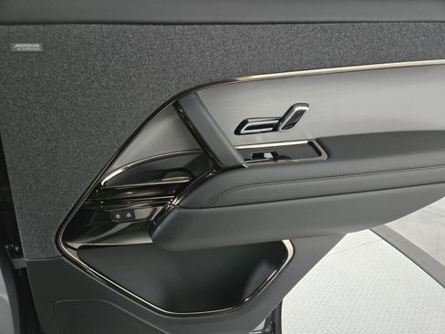 New 2025 Land Rover Range Rover Sport Dynamic SE image 18