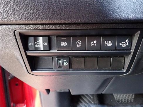 Used 2022 Toyota Tundra SR5 w/ SR5 Convenience Package AWD/4WD image 13