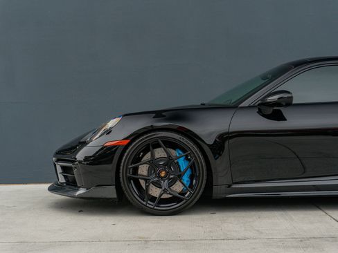 Used 2022 Porsche 911 Carrera 4 GTS w/ Premium Package AWD/4WD image 16
