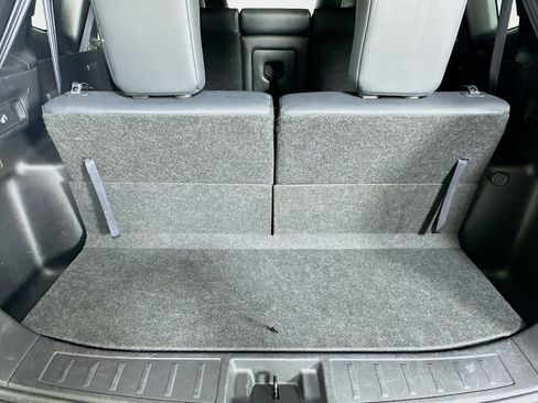 Used 2024 Mitsubishi Outlander SE AWD/4WD image 28