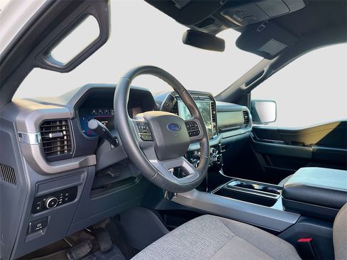 Used 2024 Ford F150 XLT w/ Mobile Office Package image 9