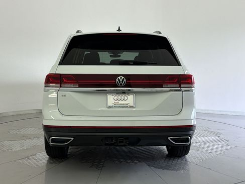Used 2025 Volkswagen Atlas SE FWD image 10