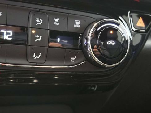 New 2026 Chevrolet Trax RS w/ Driver Confidence Package image 21