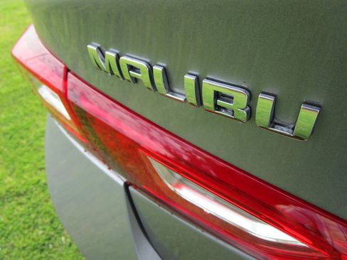 Used 2024 Chevrolet Malibu LT image 9