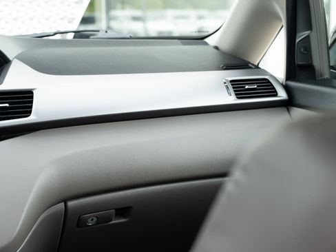 Used 2013 Honda Odyssey Touring image 14