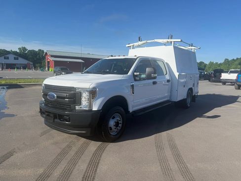 Used 2019 Ford F350 XL w/ Power Equipment Group AWD/4WD image 2