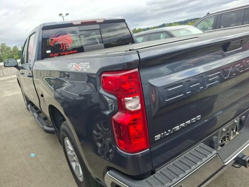 Used 2021 Chevrolet Silverado 1500 LT w/ Convenience Package II AWD/4WD image 8