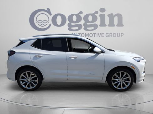 Certified 2024 Buick Encore GX Avenir w/ Avenir Convenience Package FWD image 6