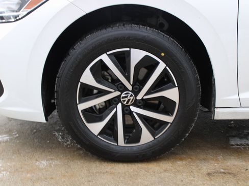 Certified 2022 Volkswagen Jetta S image 29