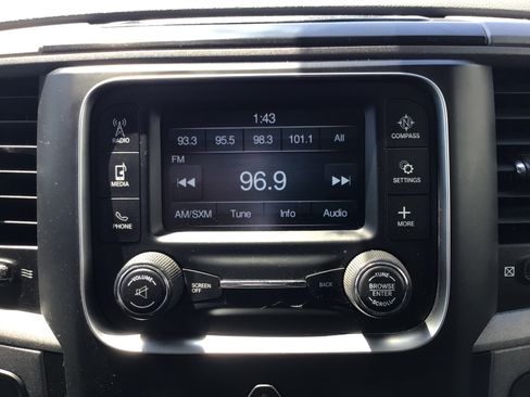 Used 2016 RAM 2500 Tradesman w/ Chrome Appearance Group AWD/4WD image 18
