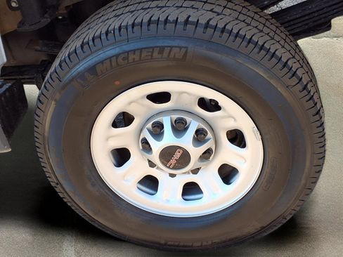 Used 2024 GMC Sierra 2500 Pro image 24