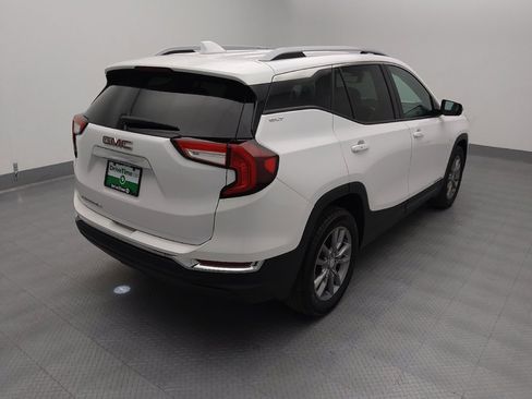 Used 2022 GMC Terrain SLT w/ LPO, Floor Liner Package image 9