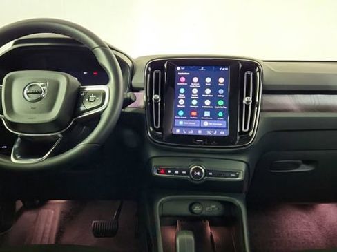 Certified 2023 Volvo C40 P8 Recharge Plus w/ Protection Package Premier AWD/4WD image 25