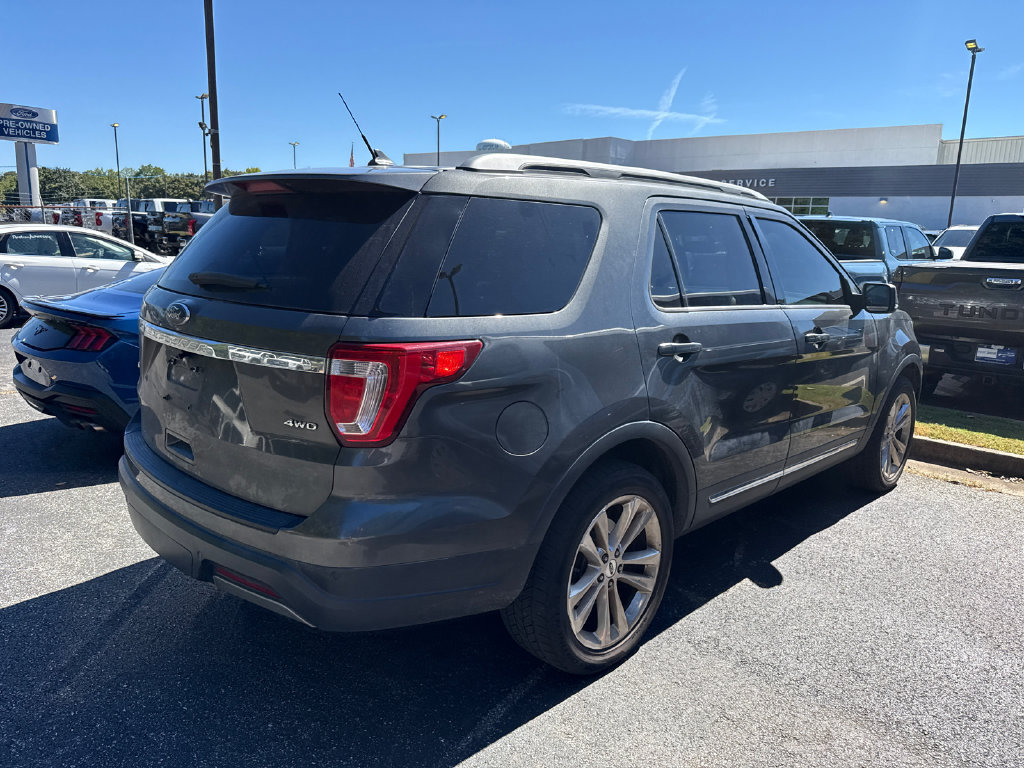 Used 2019 Ford Explorer XLT w/ Equipment Group 202A AWD/4WD image 21