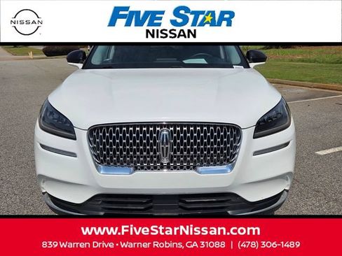 Used 2022 Lincoln Corsair FWD image 2