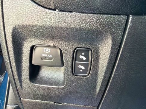 Used 2022 RAM 1500 Big Horn image 30