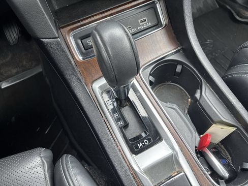 Used 2023 Subaru Ascent Touring AWD/4WD image 21