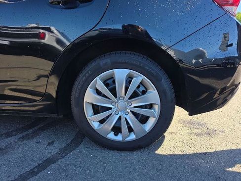 Used 2018 Subaru Impreza 2.0i AWD/4WD image 12