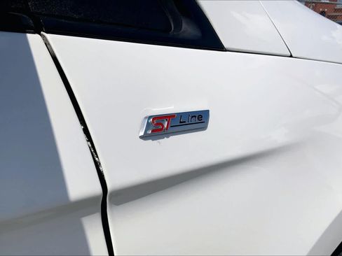 Used 2022 Ford Edge ST-Line w/ Cargo Accessory Package AWD/4WD image 10