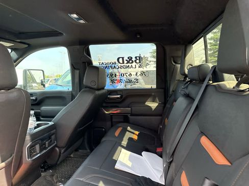 Used 2022 GMC Sierra 3500 AT4 w/ AT4 Premium Plus Package AWD/4WD image 6